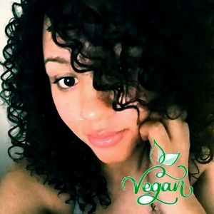 Meet your Posher, Katrina